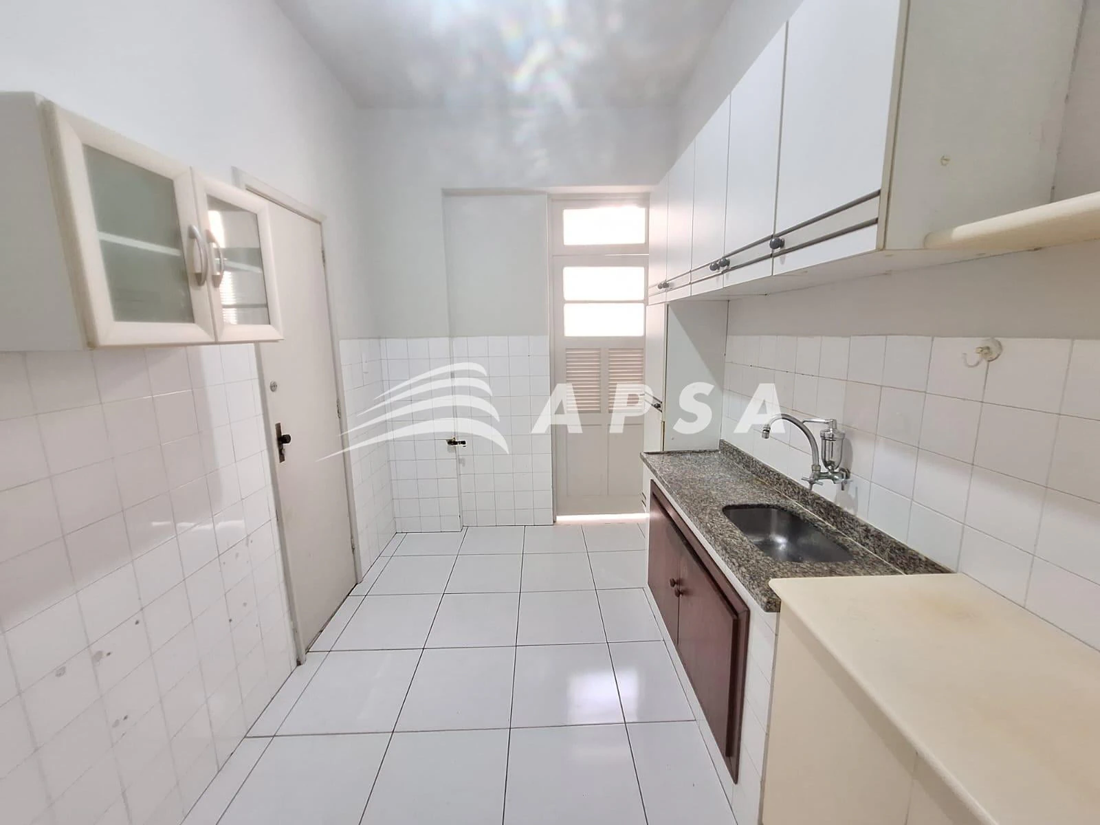 75 m² apartment with 2 bedrooms and a balcony — photo 9