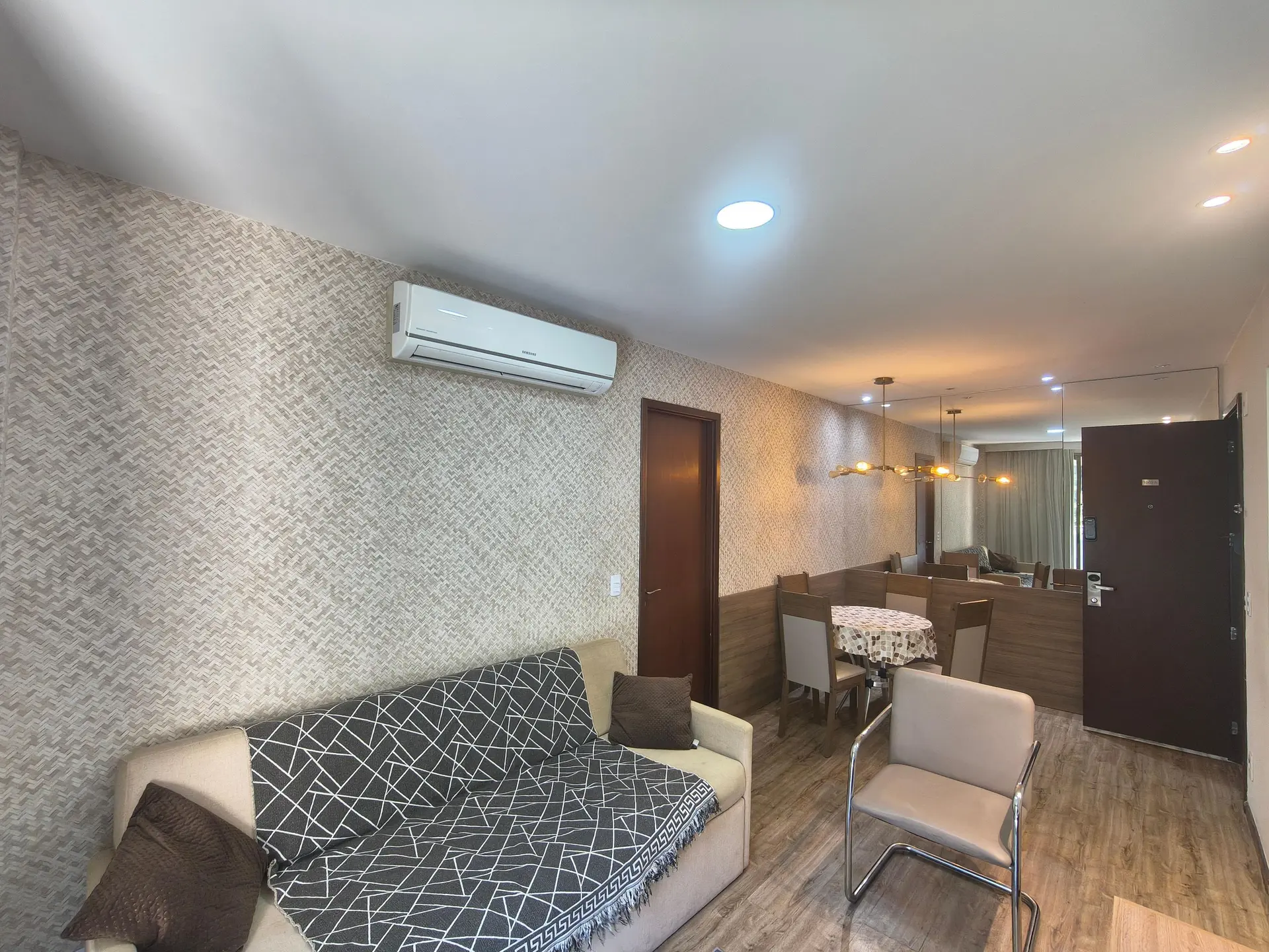 Rental apartment with 2 bedrooms and 2 en-suite bathrooms
