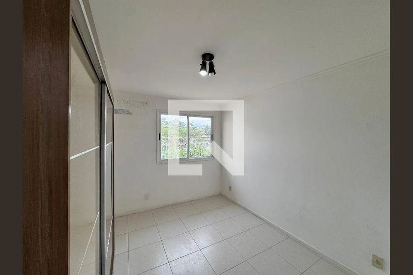 226 m² apartment with 4 bedrooms and a balcony grill — photo 32