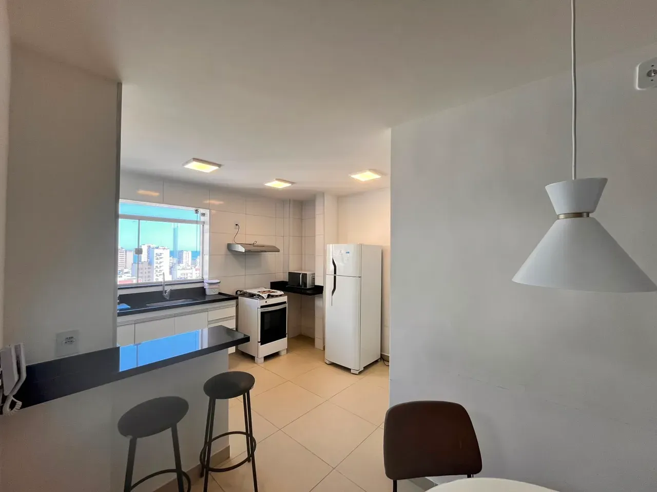 Furnished 3-bedroom apartment with gas open-plan kitchen — photo 10