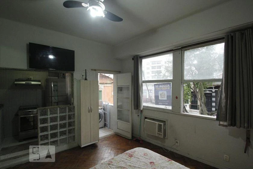 Furnished studio apartment with 1 bedroom — photo 8