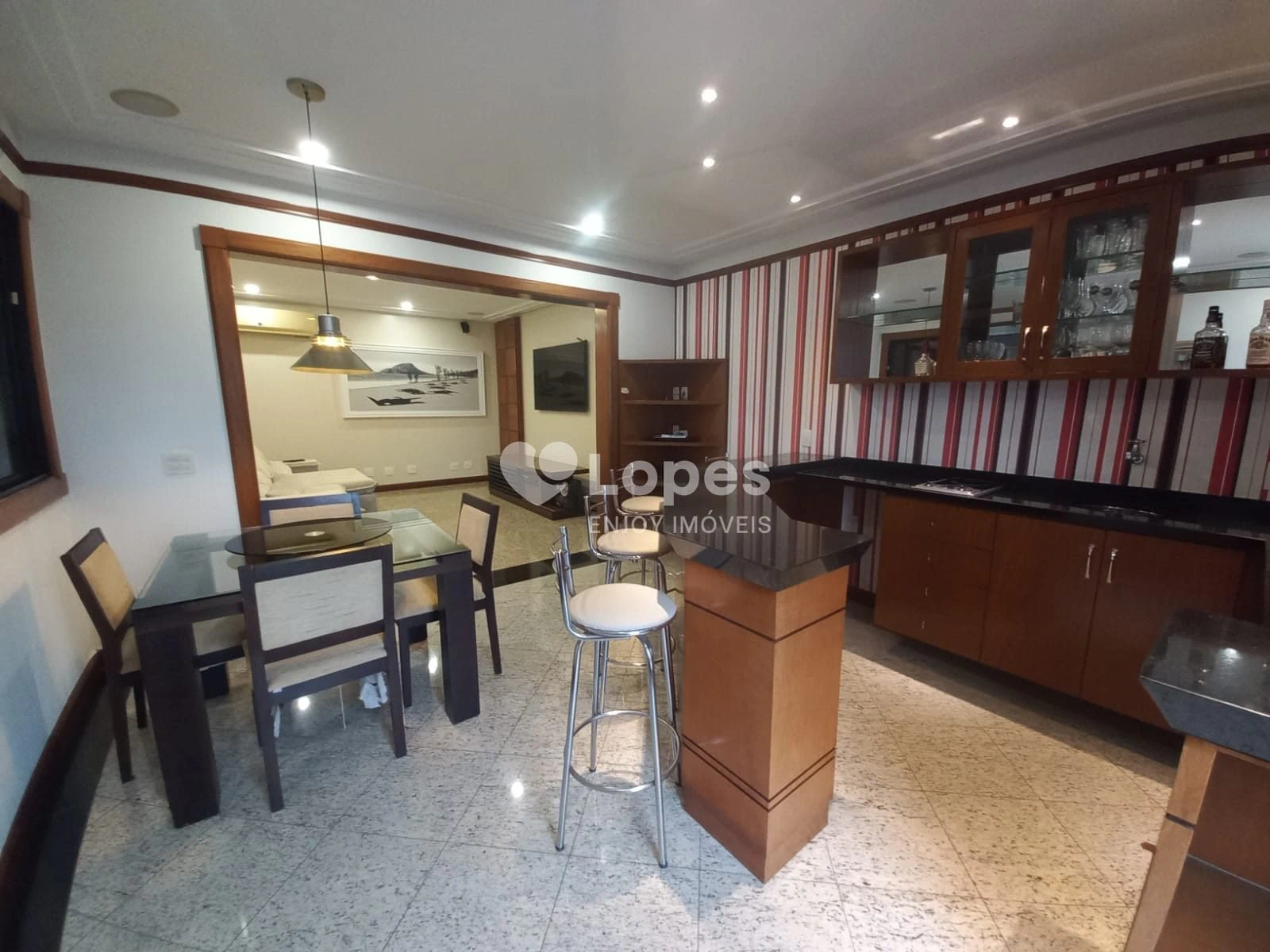 4-bedroom apartment with a home office — photo 15