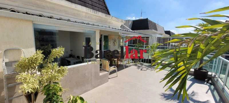 Furnished 203 m² apartment with enclosed balcony — photo 5