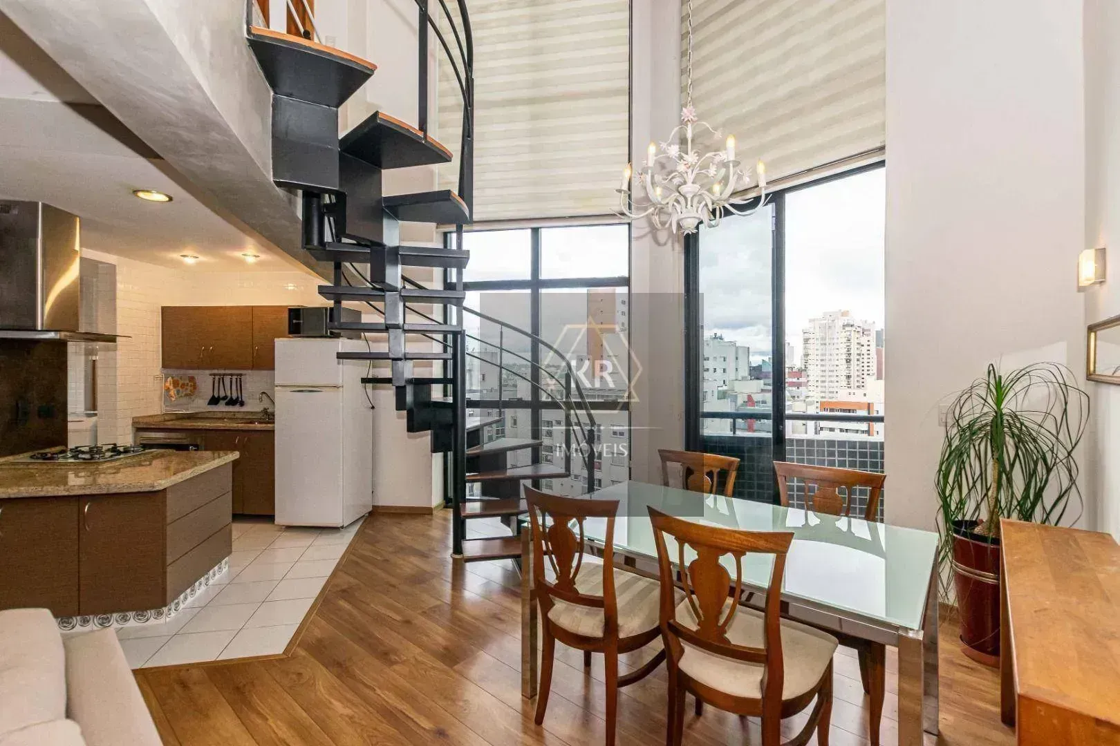 Furnished 140 m² apartment with 1 suite and 2 parking spaces