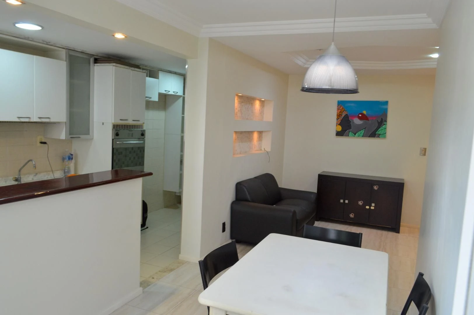 2-bedroom apartment with open-plan kitchen and balcony — photo 2