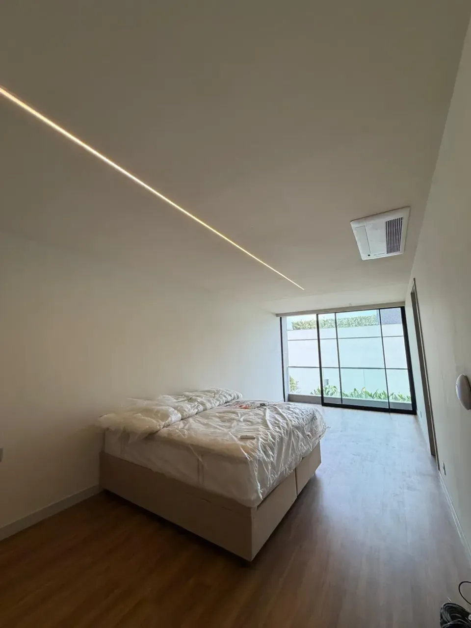 Furnished house with 5 bedrooms and open-plan kitchen — photo 10