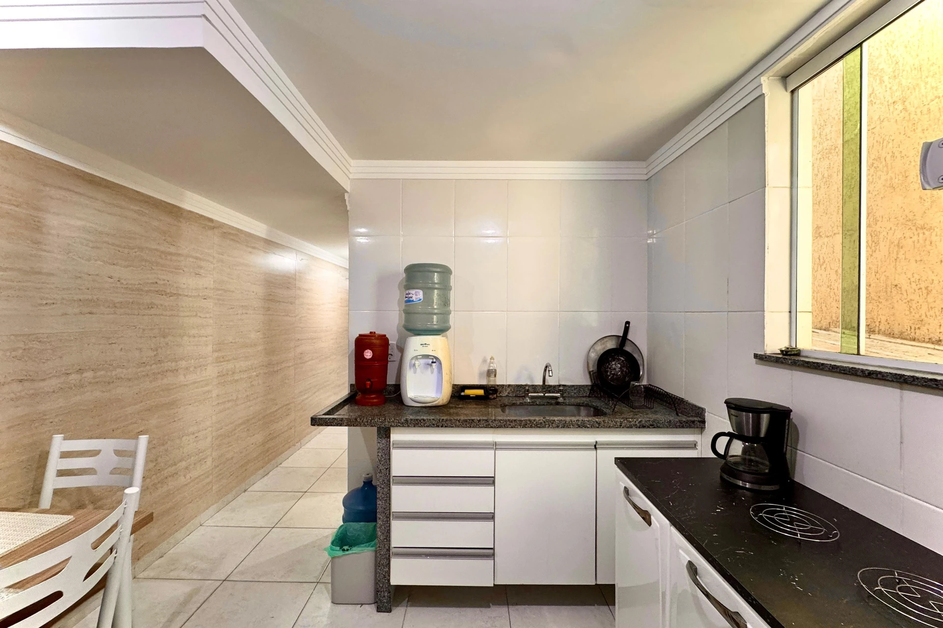 86 m² apartment with a home office and a mountain view — photo 6