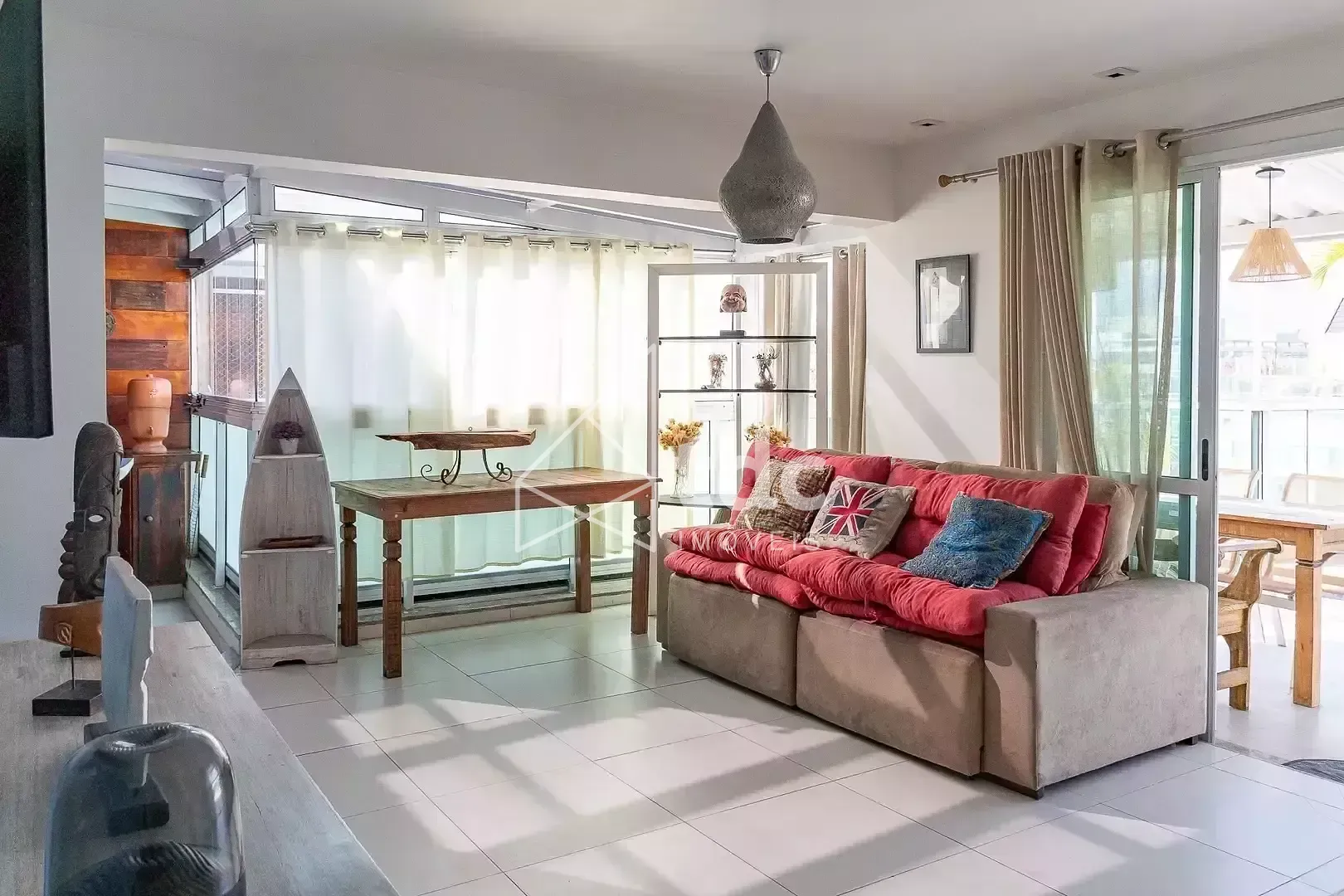 3-bedroom apartment with a mountain view — photo 7