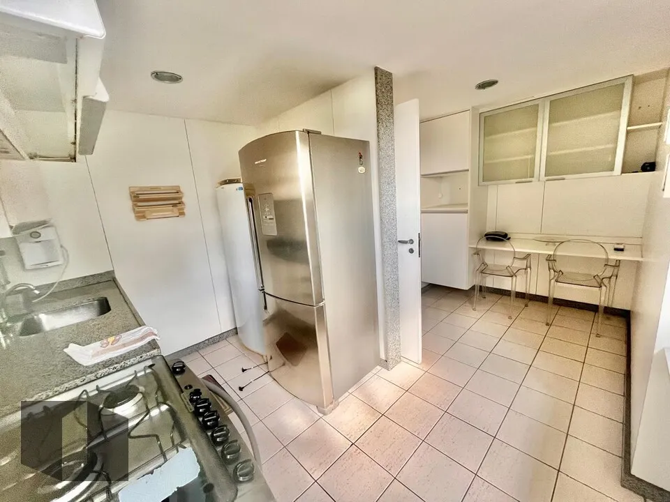 Furnished 2-bedroom apartment with a gas kitchen — photo 19