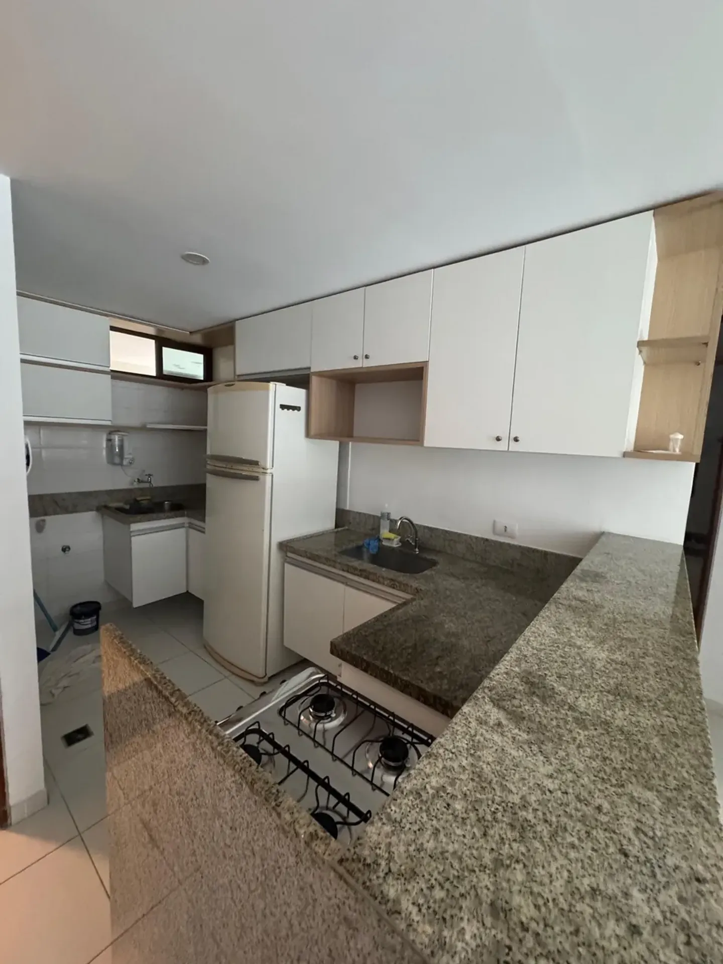 Furnished apartment with open-plan kitchen and 2 bedrooms — photo 8