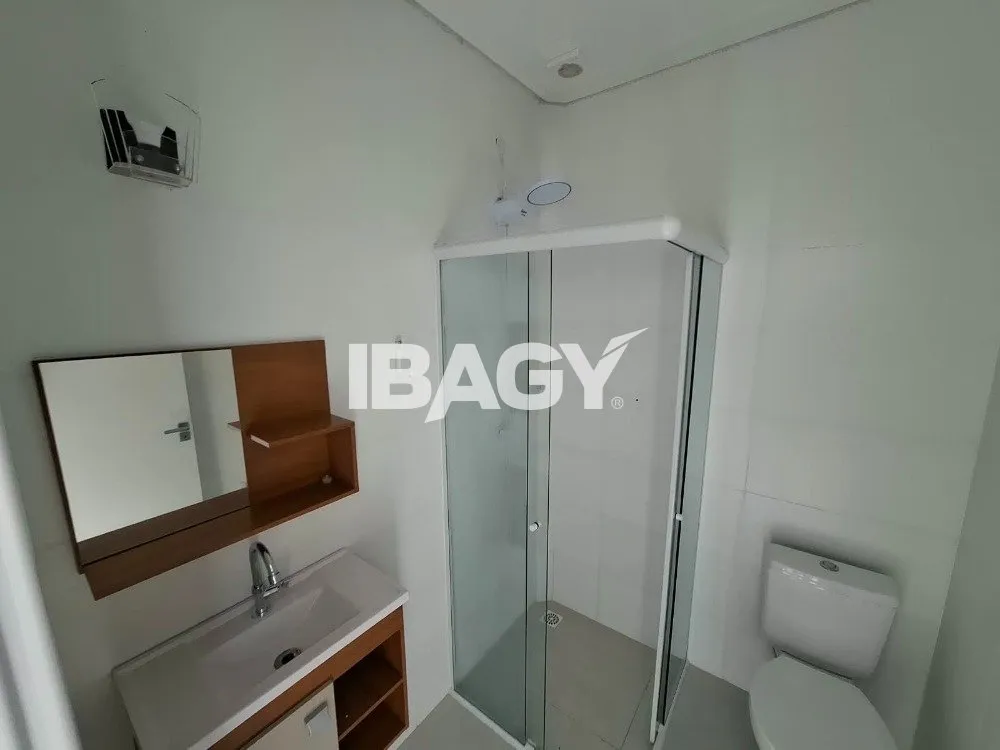 2-bedroom house with a washing machine — photo 8