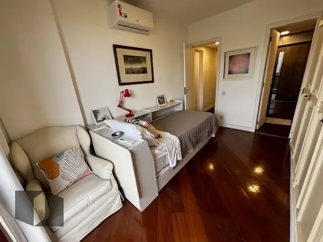 Unfurnished apartment with 3 bedrooms and 3 bathrooms — photo 8