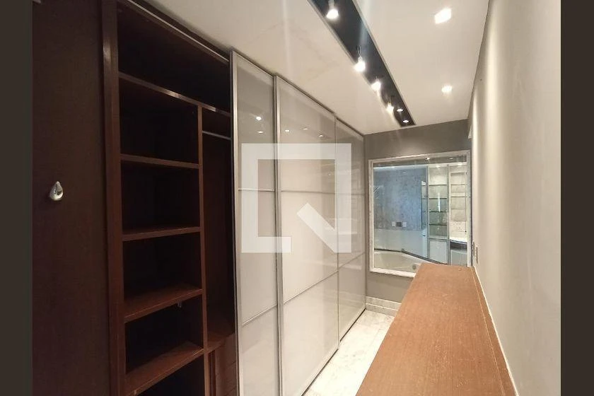 Rental apartment with 3 bedrooms and 160 m² — photo 31