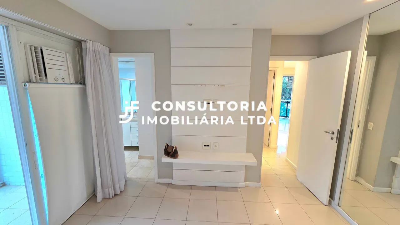 Квартира 99 м² з гардеробною та заскленим балконом — photo 26