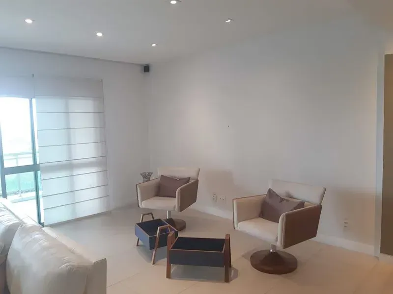 Apartamento com 4 quartos, 5 banheiros e cozinha fechada — photo 5