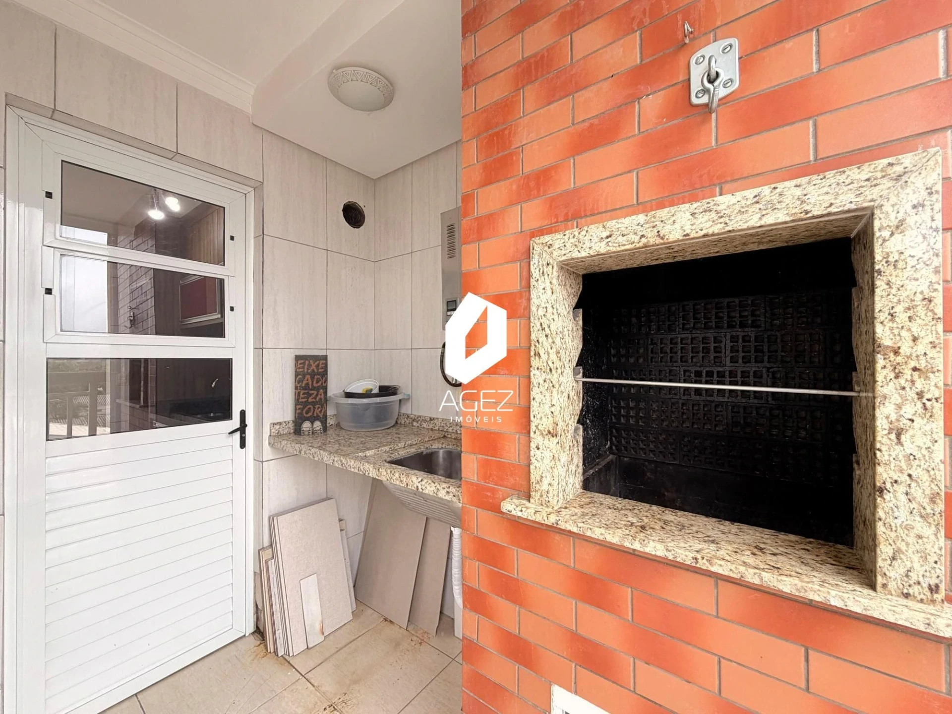 60 m² apartment with 3 bedrooms and 2 bathrooms