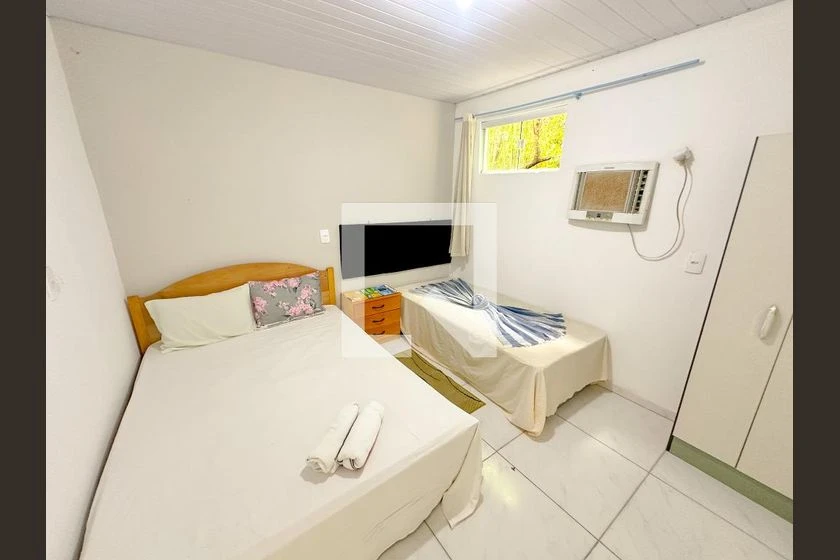 Rental apartment with 2 bedrooms and shared BBQ area — photo 6