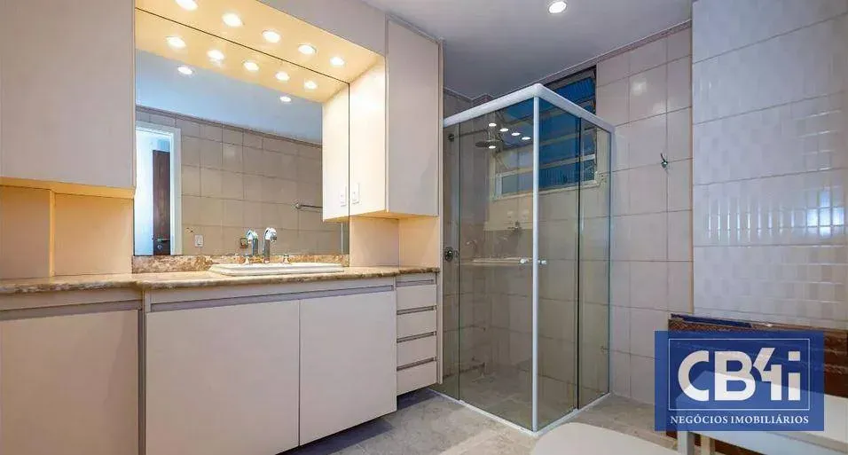 Furnished apartment with 3 bedrooms and 3 bathrooms — photo 4