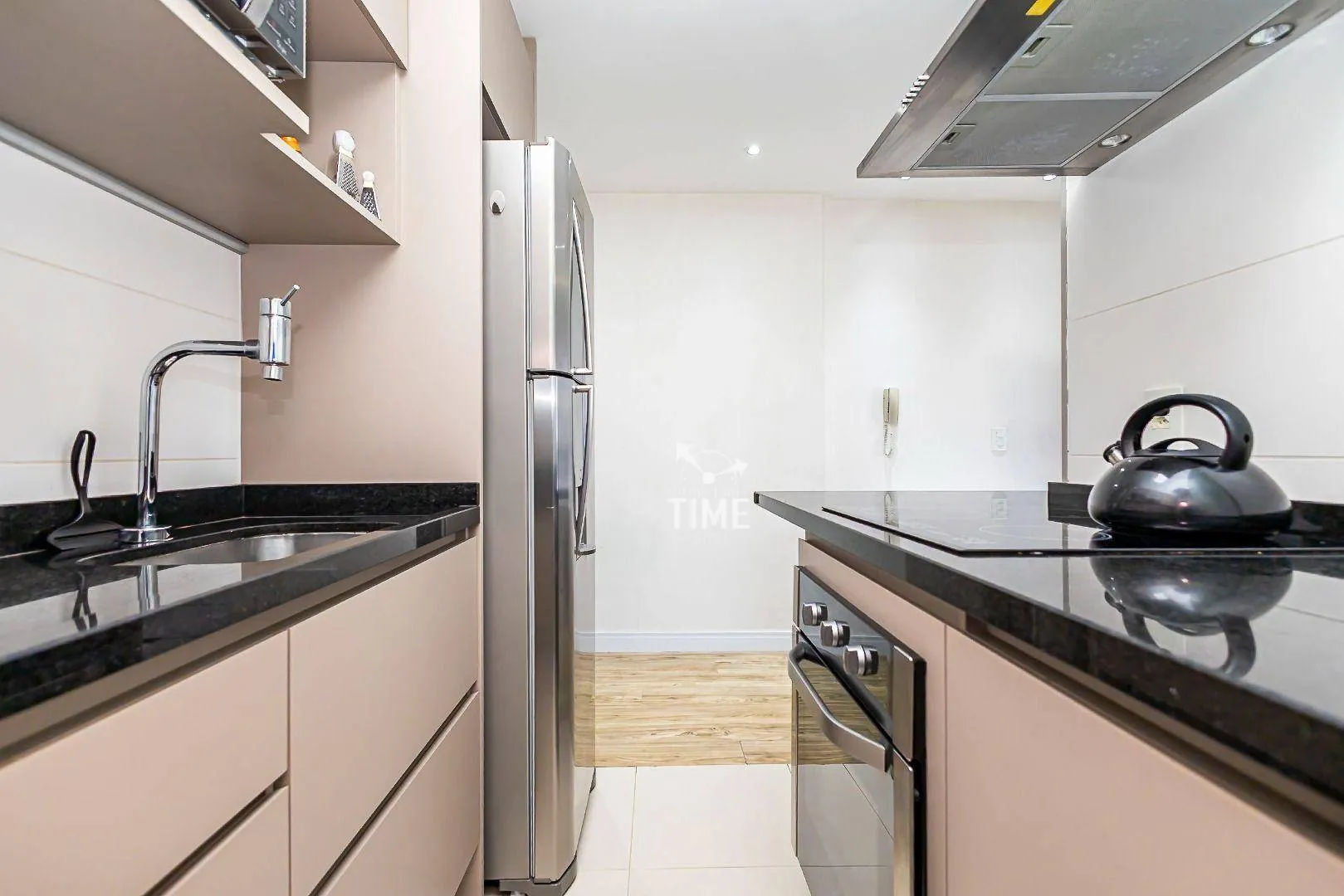 Меблированная квартира 56 м² на 27 этаже — photo 103