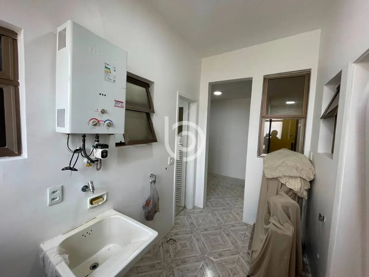 Rental apartment with 4 bedrooms and 4 bathrooms — photo 13