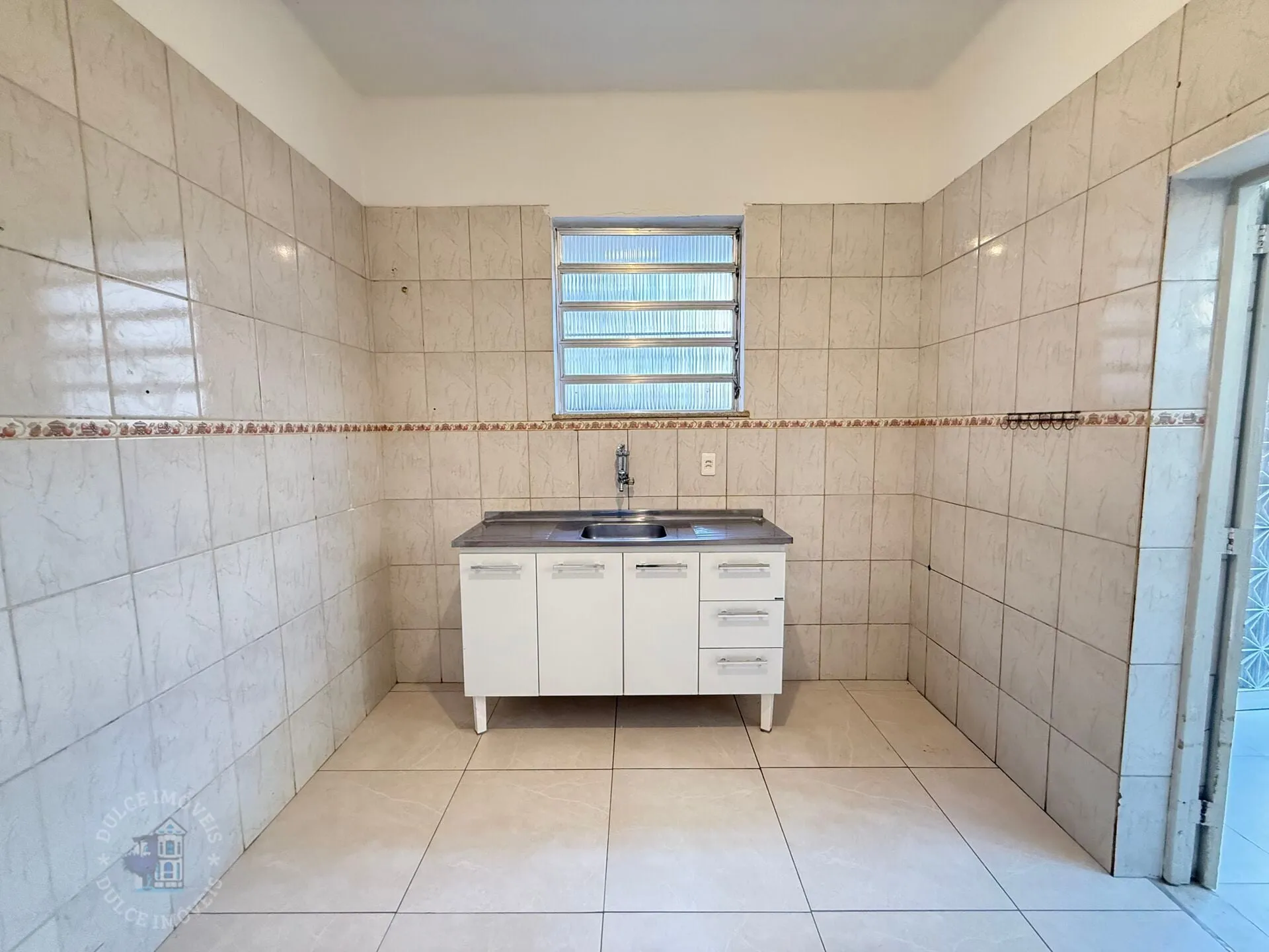 Квартира на 1 поверсі з 2 спальнями та 60 м² — photo 4