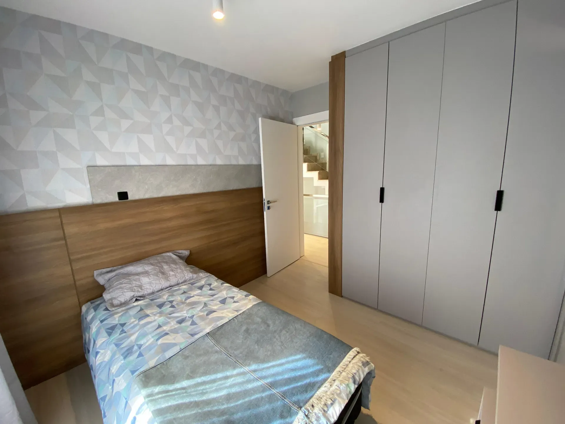House in a gated community with 3 bedrooms and 5 baths — photo 21