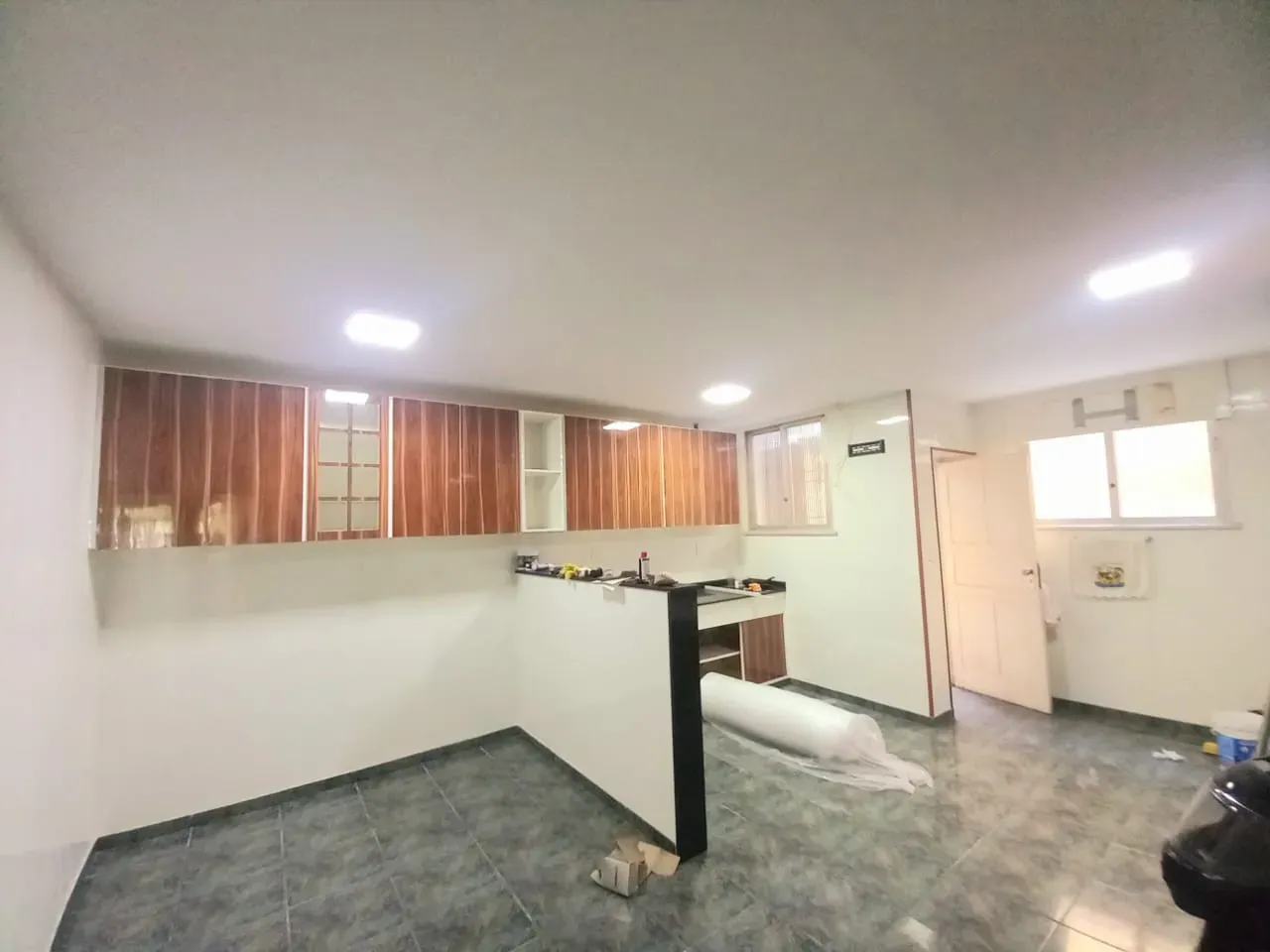 House with 2 bedrooms and 5 bathrooms plus 2 parking spots — photo 5