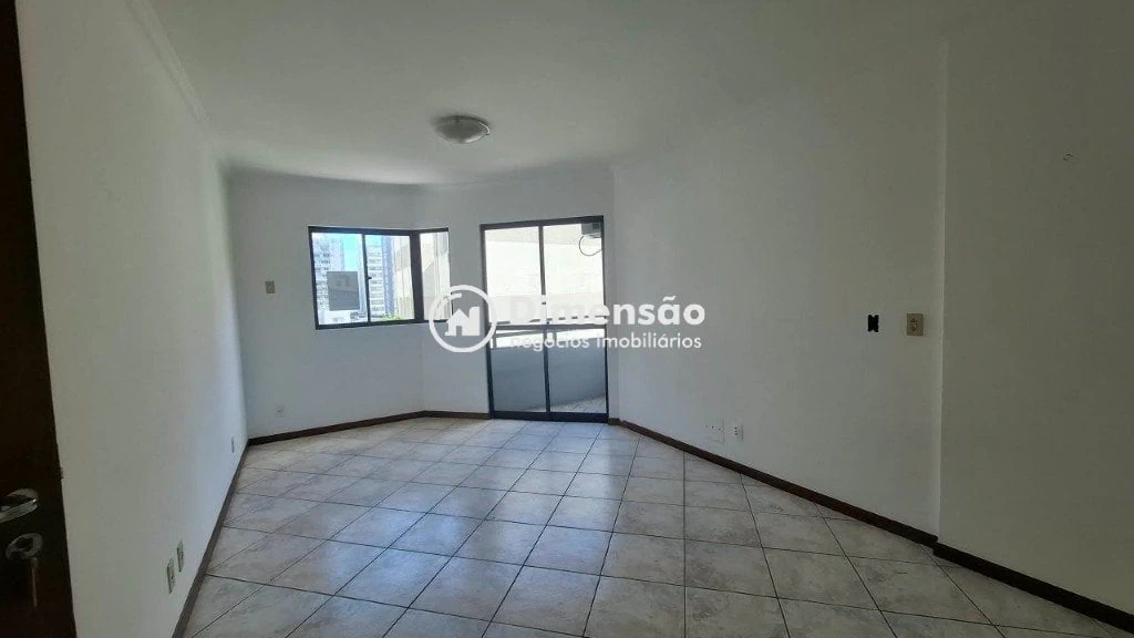 Рабочее место и 3 спальни: квартира 81 м²