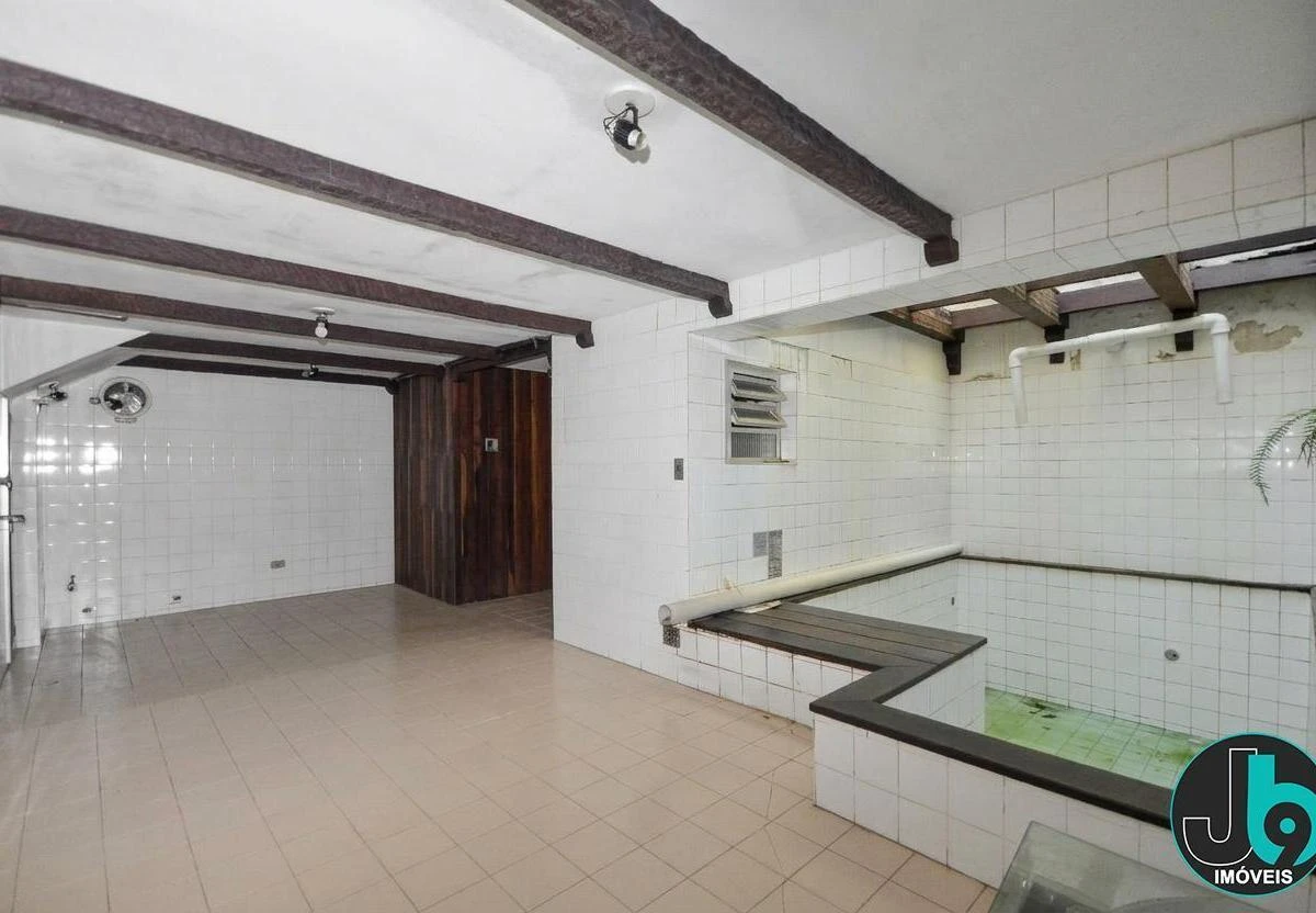 Будинок в оренду з 4 спальнями та 302 м² — photo 25