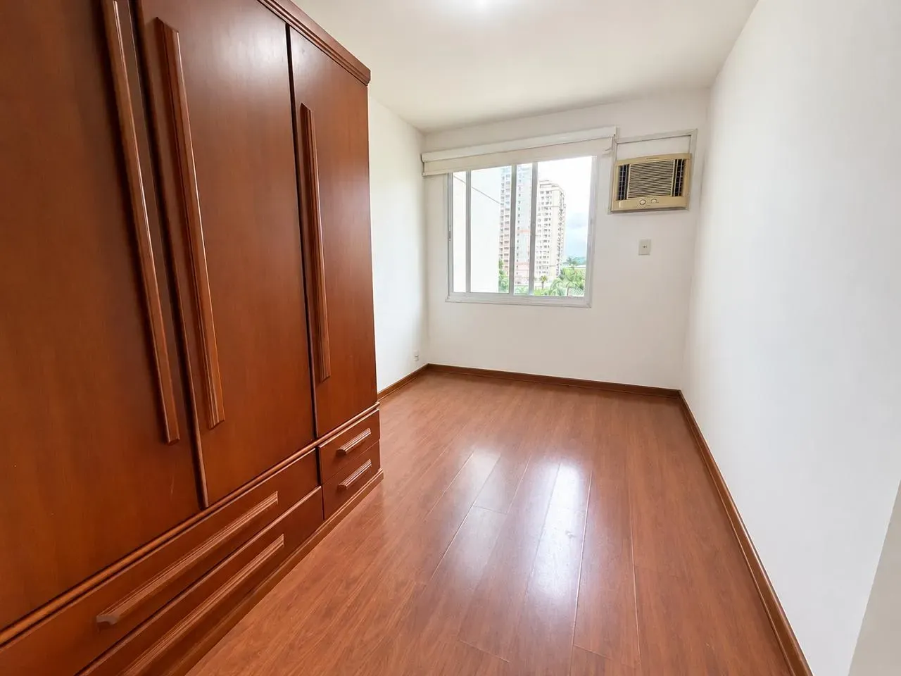 Mountain view in a 2-bedroom apartment, 70 m² — photo 10
