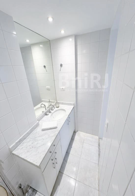 Apartamento de 4 quartos com máquina de lavar — photo 7