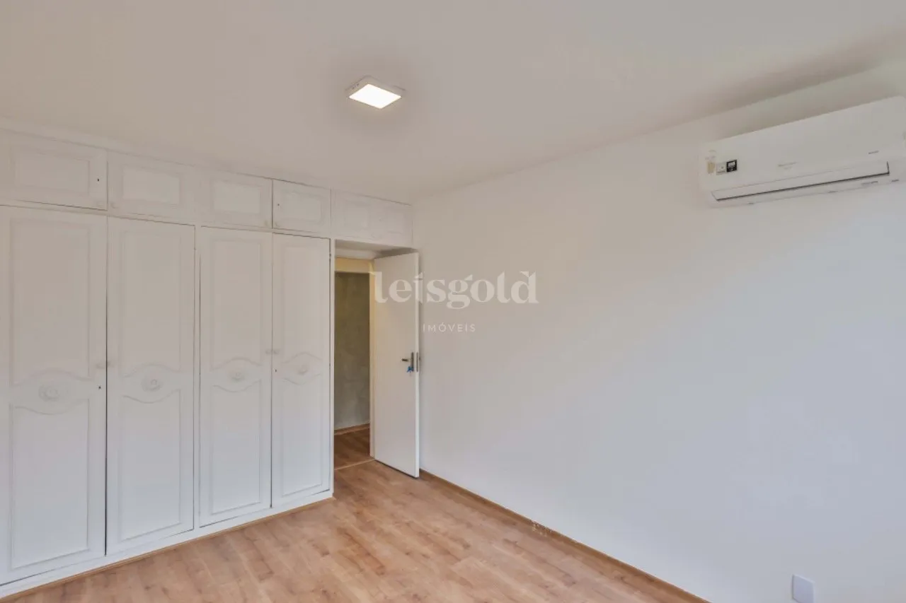 Apartment, 73 m², with wood or laminate floors — photo 11