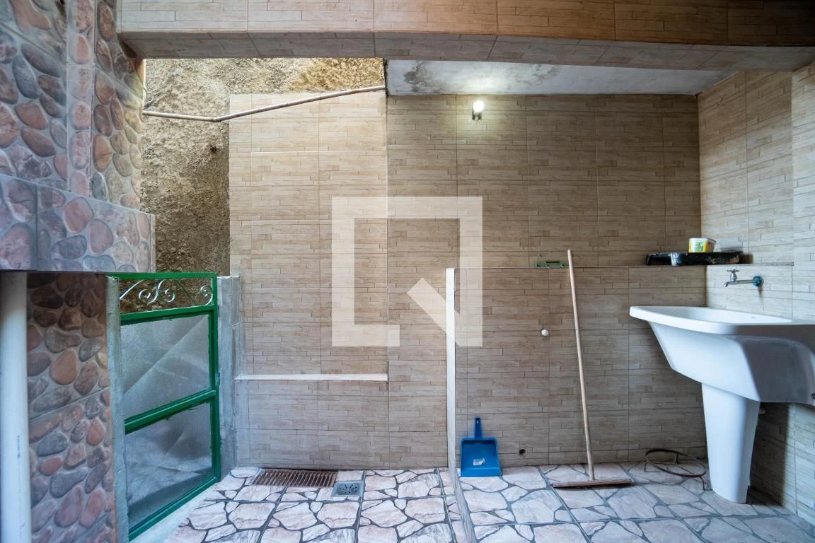 2-bedroom house with a grill on the balcony — photo 32