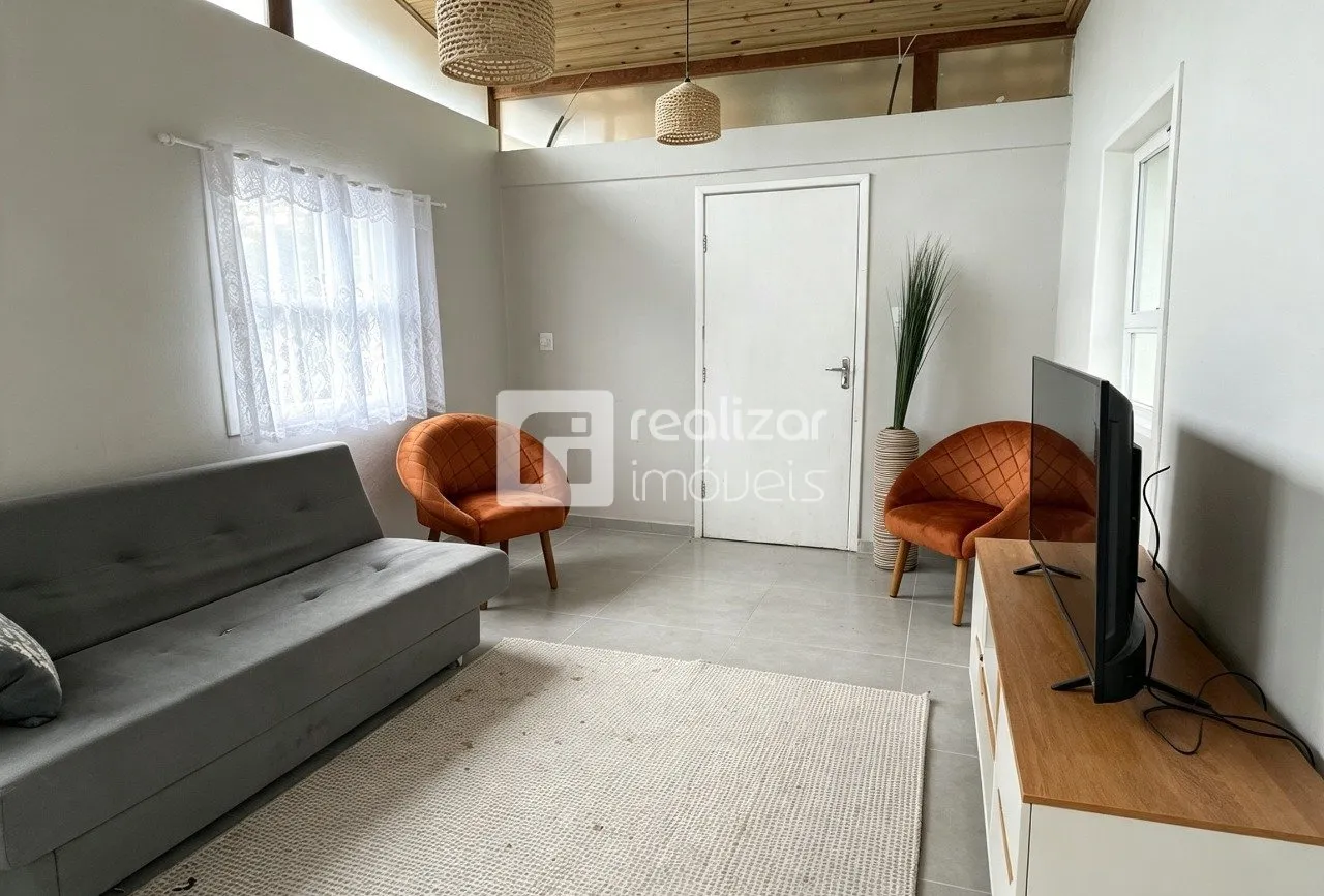 5-bedroom house with a mountain view in Florianópolis