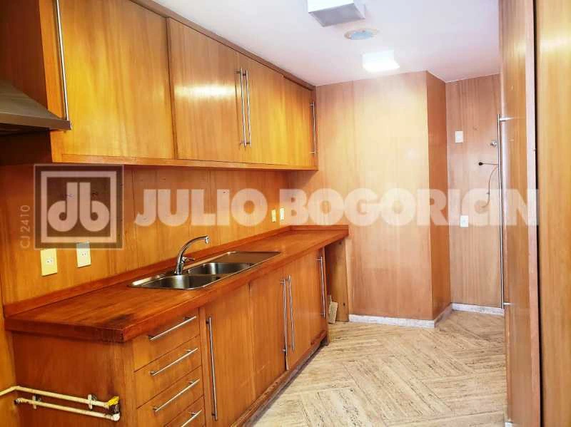 Квартира з 3 спальнями 176 м² та 1 паркомісцем — photo 24
