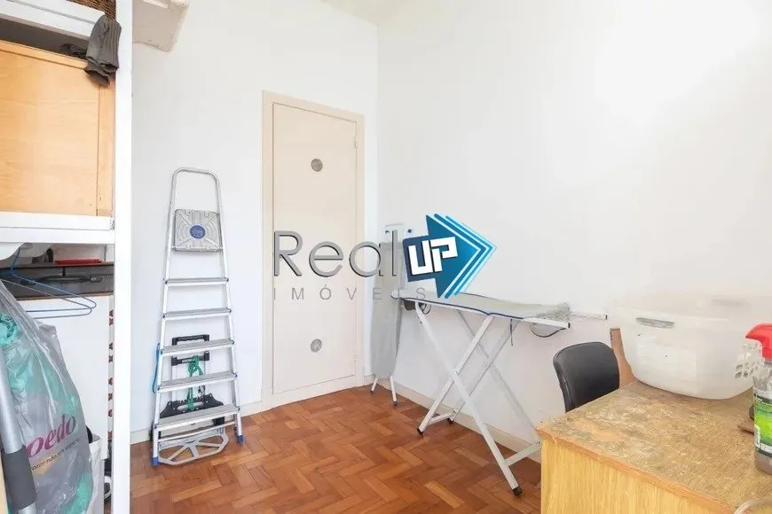 Penthouse with a glassed-in balcony and 4 bedrooms — photo 28