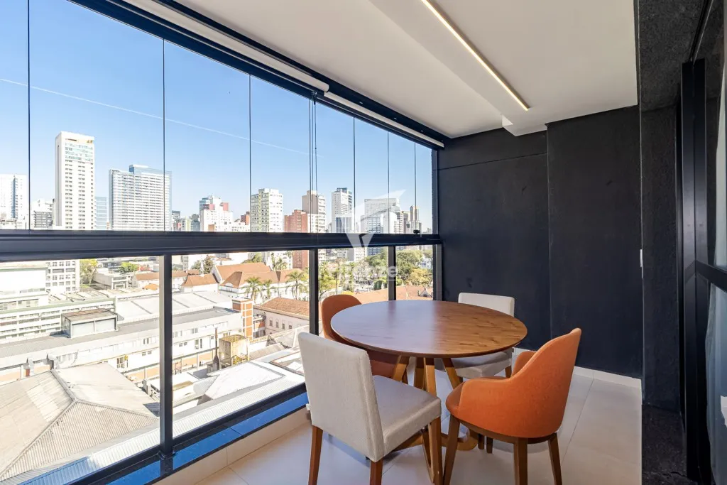 Apartamento mobiliado com cozinha integrada e varanda fechada — photo 13