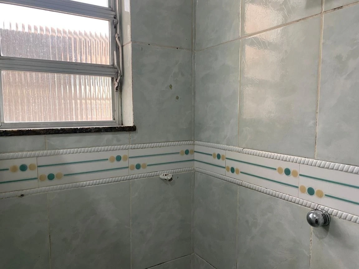 Unfurnished 3-bedroom apartment with 1 bathroom — photo 24