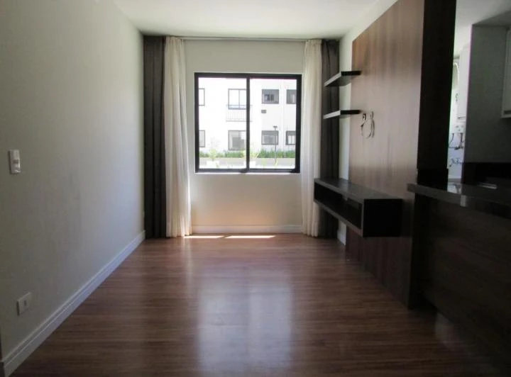 Ground-floor apartment with 3 bedrooms and an open kitchen — photo 5