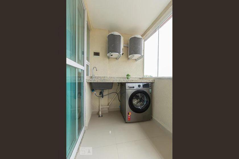 One-bedroom apartment with a home office in Rio de Janeiro — photo 57