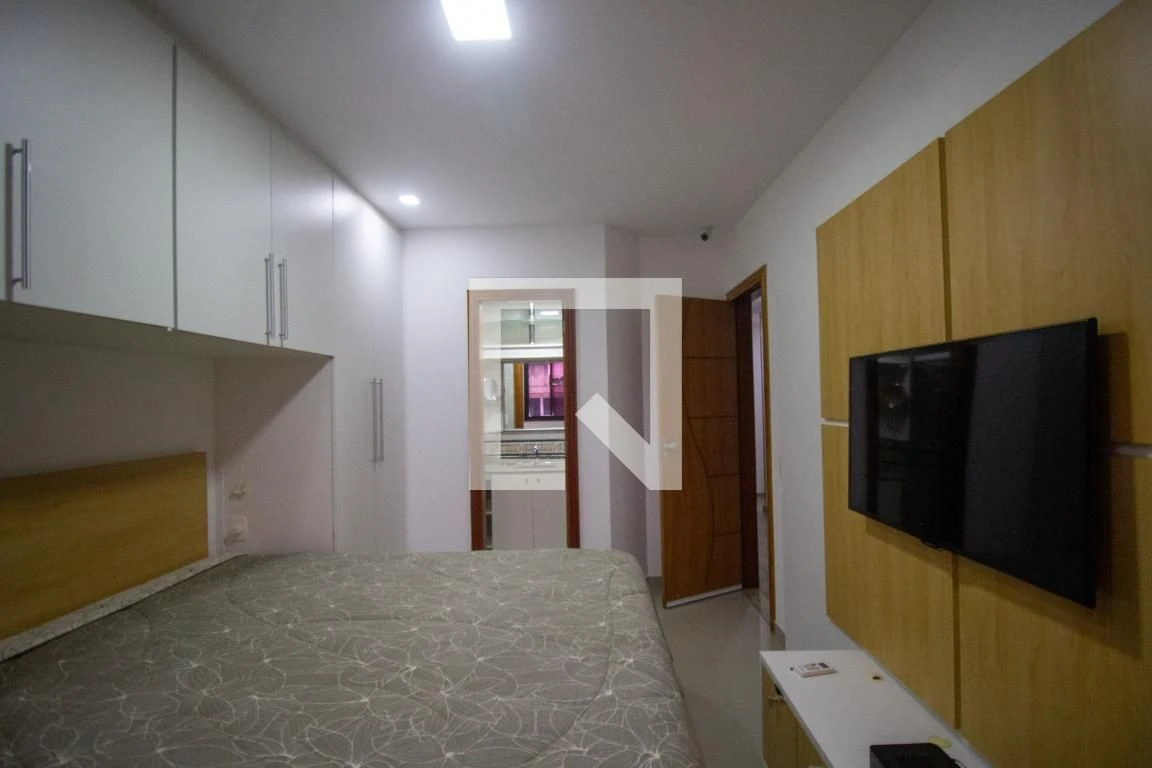 Apartamento mobiliado com 4 quartos e jacuzzi no prédio — photo 44