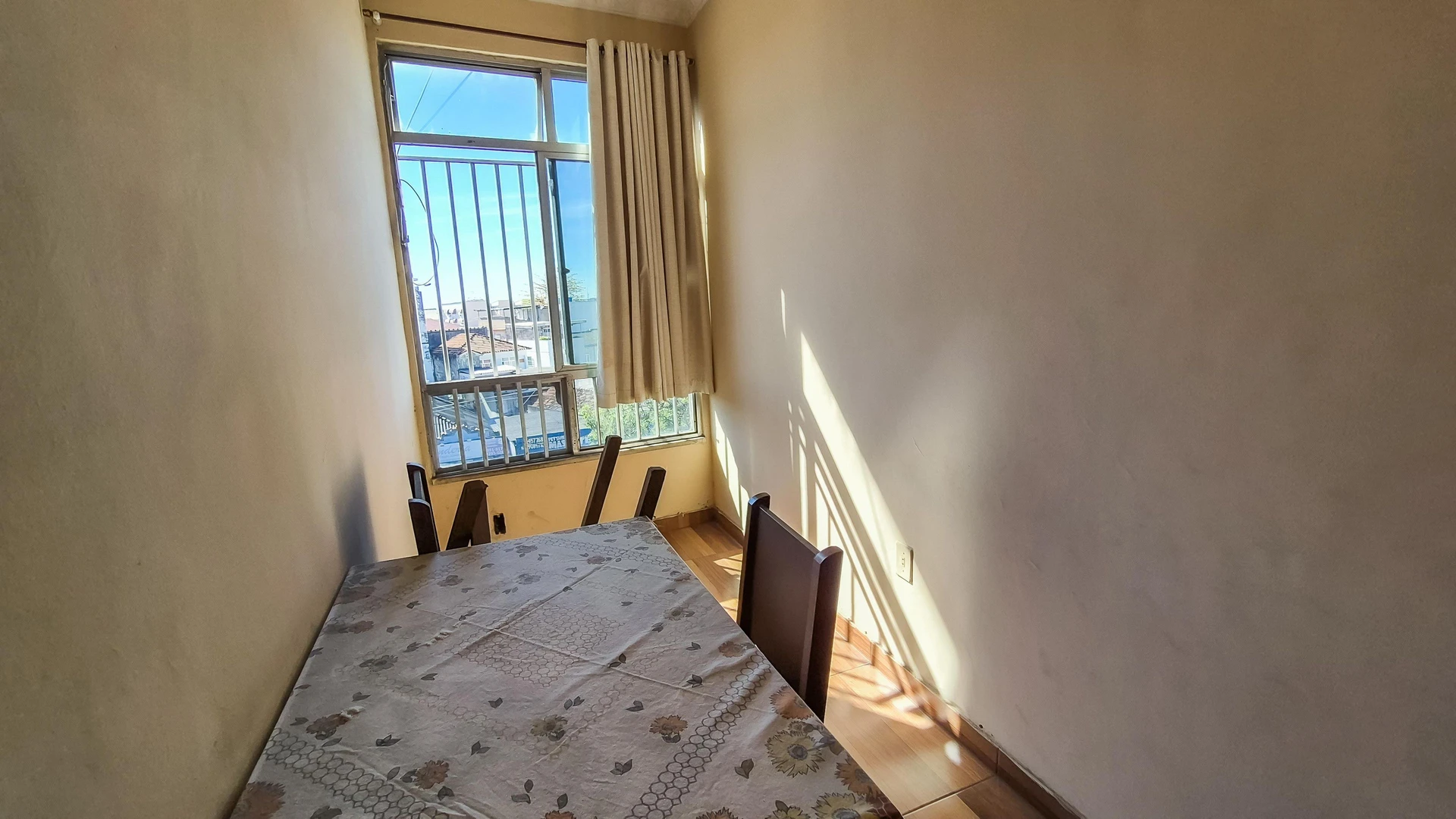 Furnished 2-bedroom apartment with 1 bathroom — photo 13