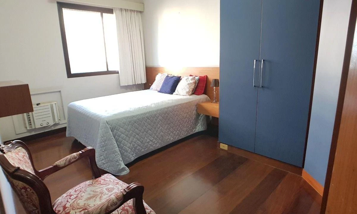 Furnished 201 m² apartment with 4 bedrooms and 3 parking — photo 4
