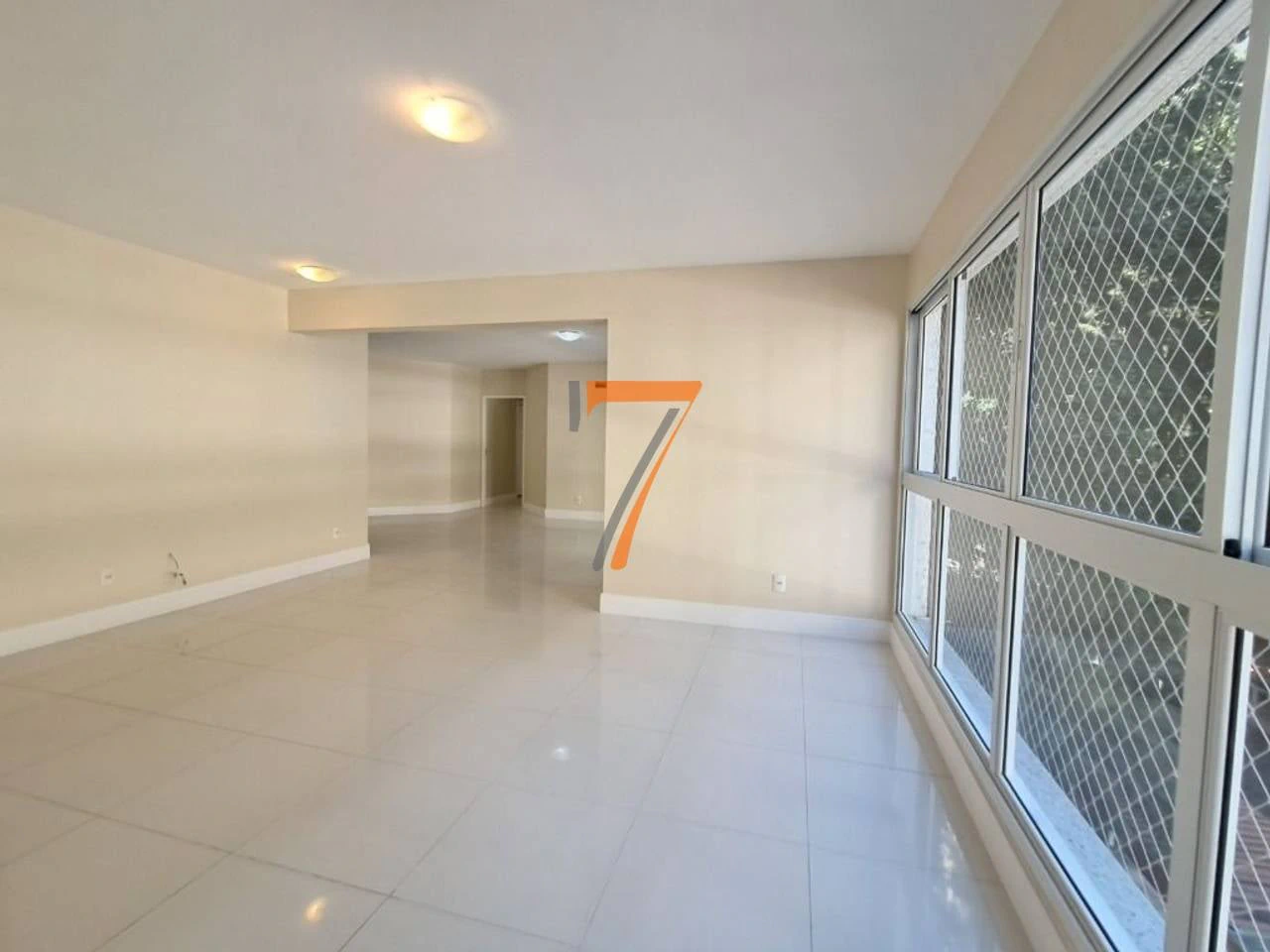 Apartamento de 4 dormitorios con 253 m² y 3 plazas — photo 14