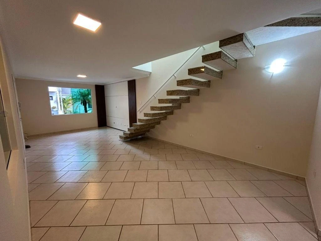 Unfurnished house with gas kitchen and 2 parking spaces — photo 20