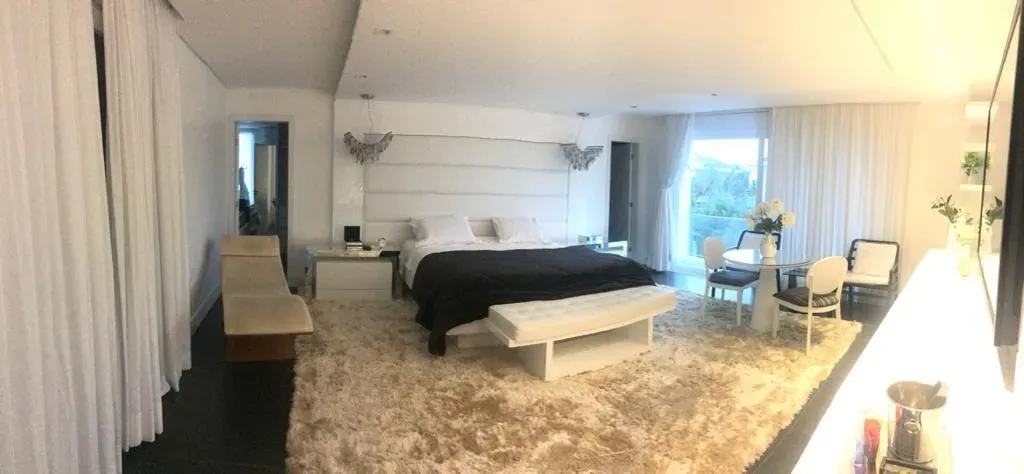 Будинок на 6 спалень-сюїт з 600 м² і 8 ванних — photo 3
