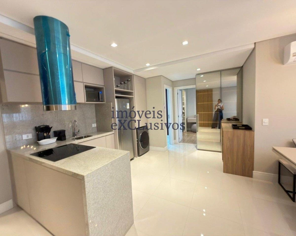 Furnished 1-bedroom apartment with open-plan kitchen — photo 3