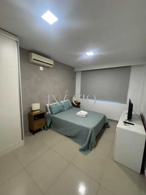 Jacuzzi y 5 dormitorios: casa de 300 m² — photo 11