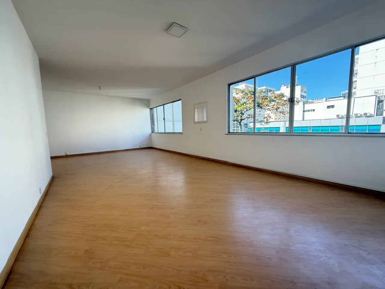 132 m² apartment with 3 bedrooms and 1 parking space — photo 5