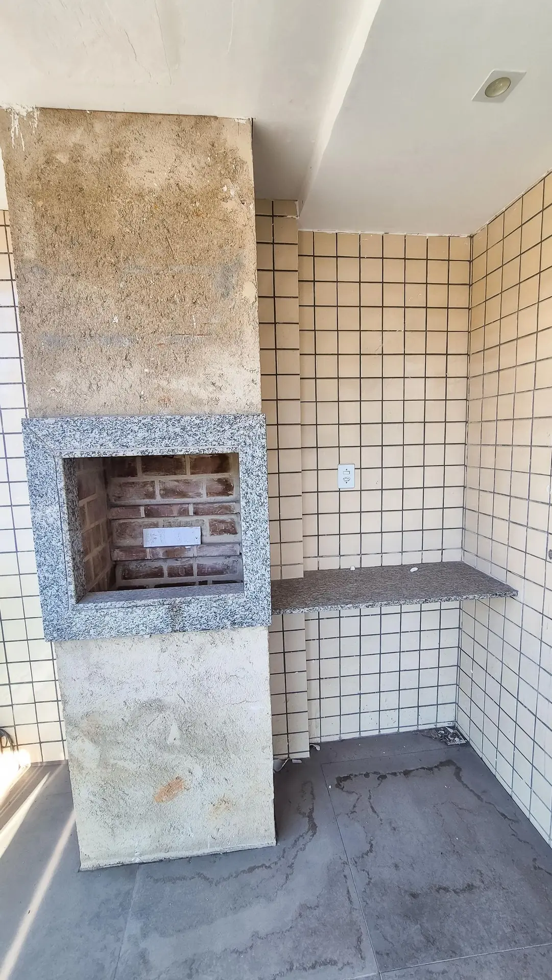 Apartment with 2 bedrooms and a balcony with grill — photo 36